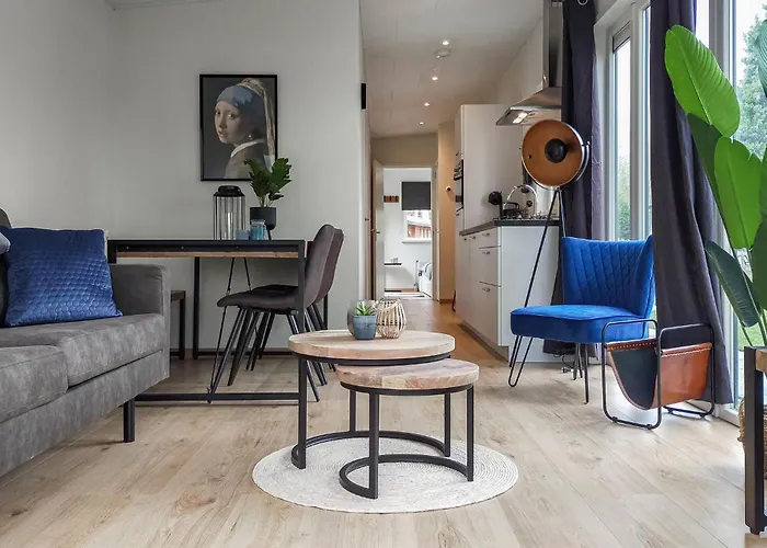 Gorgeous Home In Heinkenszand With House Sea View